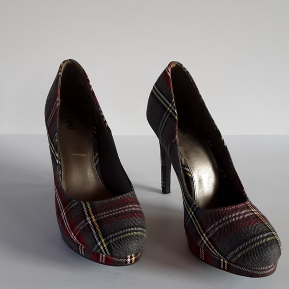 Fioni gray plaid platform heels - Picture 1 of 8